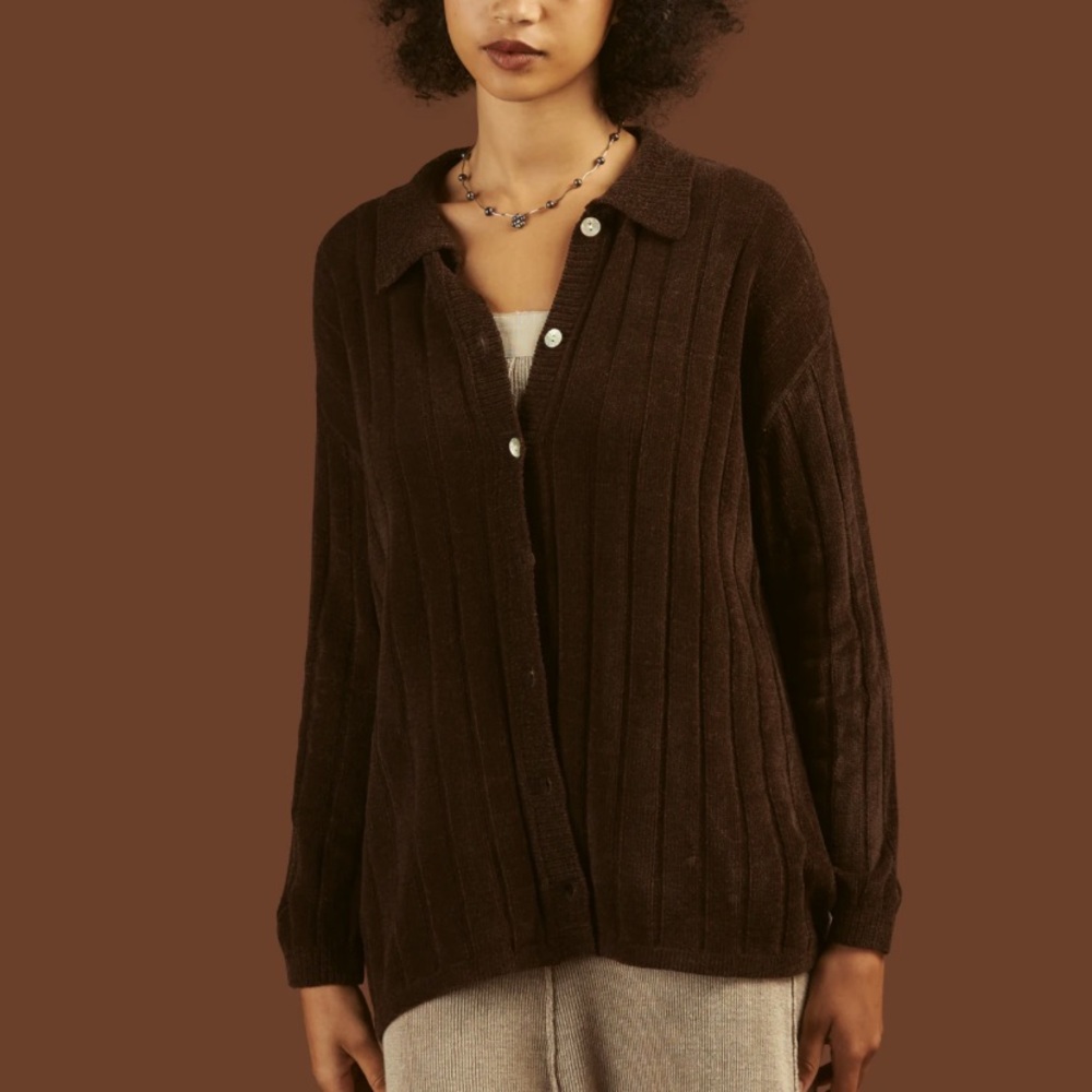 Unif Bean Sweater in dark brown